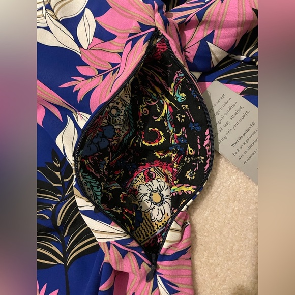 Meghan Los Angeles kimono style dress-small NWT - Picture 10 of 10